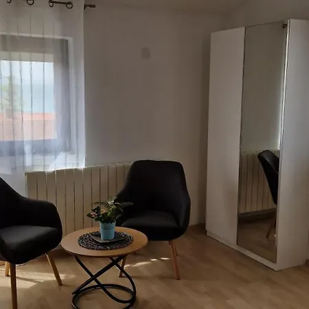Melia Apartman